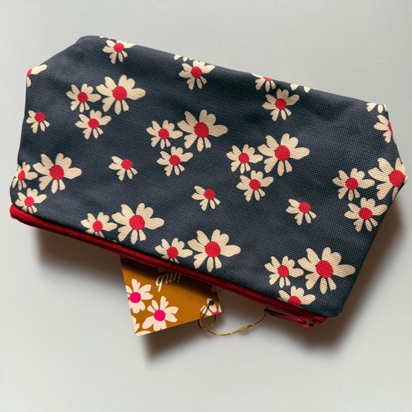 Canvas Daisy Zipper Pouch